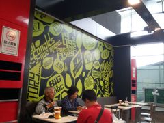 大堂-麦当劳(深圳北站高铁店)