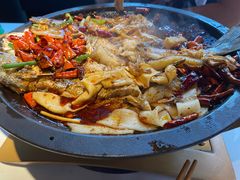 -鸣记脆皮烤鱼·海鲜烤鱼(三八广场店)