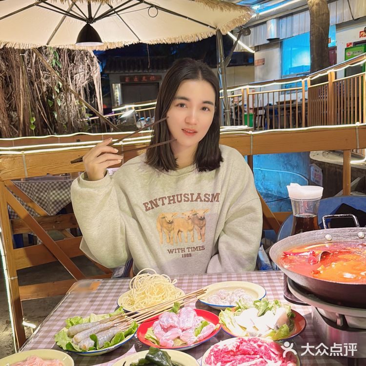 小区里的重庆火锅
