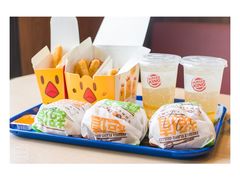 双层天椒鸡排堡-汉堡王(保定万博广场店)