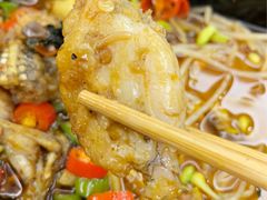 -龙巢盱眙龙虾·牛蛙·烧烤宵夜(八卦岭店)