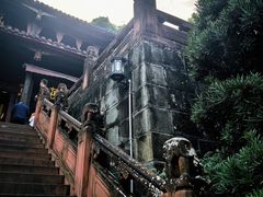-峨眉山报国寺