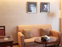 -汕尾巴黎半岛酒店