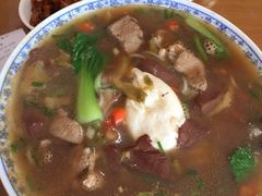 -邱芳粉店(迎宾大道旗舰店)