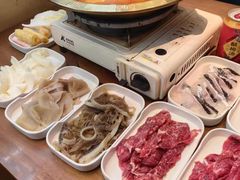-天成·潮州牛肉脆肉鱼生蚝自助火锅
