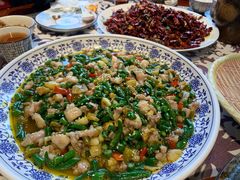 民国霸王兔-杨记隆府(时代天街店)