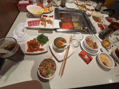 -海底捞火锅鲜切牛肉主题店(长寿路店)