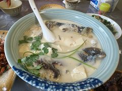 招牌鱼头汤-75幢私房菜馆