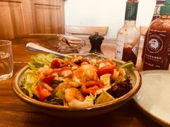 虾仁牛油果沙拉-RAC BAR(安福路店)