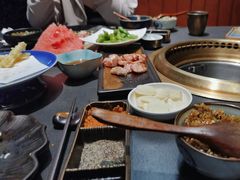 -铭牛烧肉·和牛海鲜自助(高新月牙湖店)