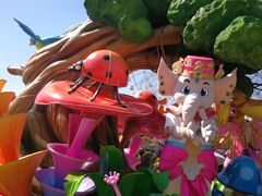 -七彩云南欢乐世界