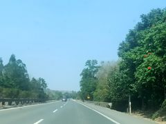 -黄记四更烤乳猪店