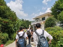 -金孔雀温泉旅游度假村