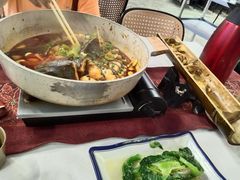 -刘姐啤酒鱼民族演艺餐厅(西街总店)