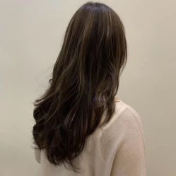 -首脑美发沙龙