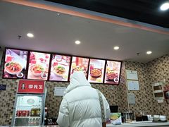 -李先生牛肉面大王(北京站售票厅餐厅)