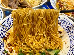 -李与白包子铺(桐梓林店)