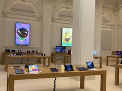 -Apple Store(Brisbane)