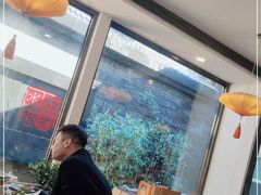 -毛辣果·贵州红酸汤牛肉火锅(西单店)