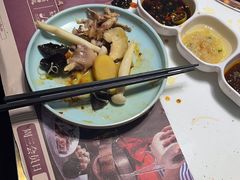 -洪氏嗨捞·猪肚鸡火锅(阳光天地店)