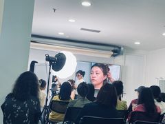 -金夫人化妆摄影职业培训学校