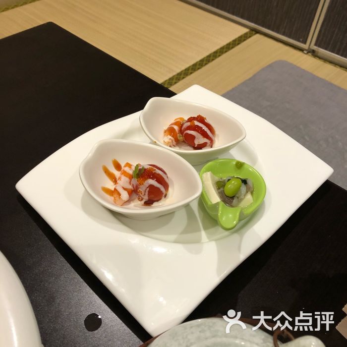 黑松白鹿三文鱼刺身大拼盘图片-北京日本料理-大众点评网