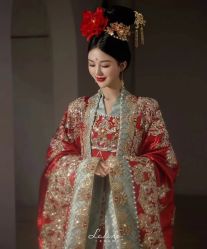 -LAFINE 兰斐婚纱礼服馆