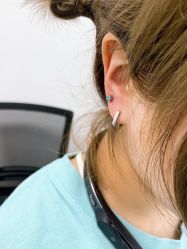 -AI艾耳·专业手工耳洞·穿孔美学馆