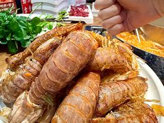 -来龍儿鲜切牛肉自助老火锅