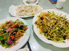 -黄家饺子东北特色菜馆(湖滨商业街店)