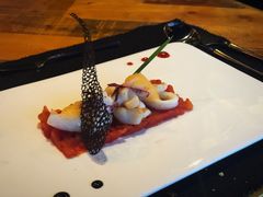 嫩煎鱿鱼配自制良姜番茄酱-AZUL by FUEL蓝色·法式酒馆(琶醍店)