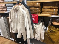 -优衣库(上海虹口龙之梦店)