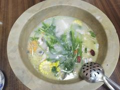 -抚仙湖野生菌石锅鱼(腾冲总店)