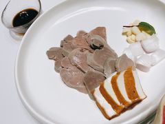 -红鼎豆捞·非遗鲍皇汤火锅(宝丰路店)