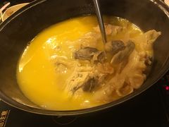 -鲜入围煮花胶鸡海鲜火锅