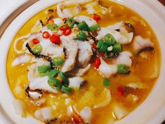 藤椒黑鱼片-呷湘厨·鱼汤捞饭·剁椒鱼头·辣椒炒肉(国家会展中心店)