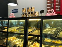 面包甜点陈列柜-美事客·面包·蛋糕·甜品(CBD店)