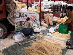 -团泊镇示范集贸市场