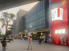 -必胜客(上海新南方商城PH店)