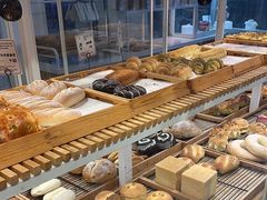 -焙丽拾光(麦凯乐直营店)