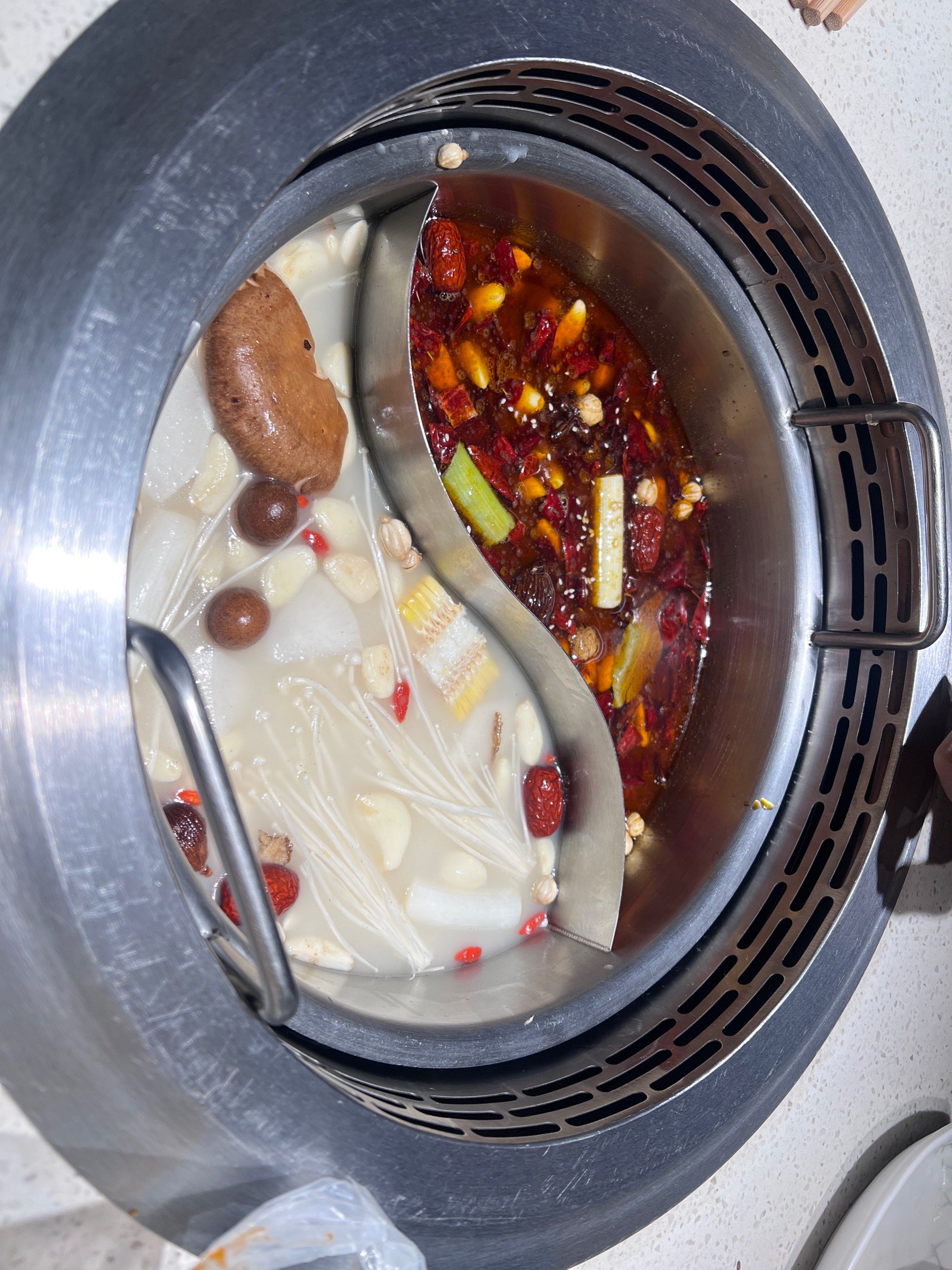 小肥羊上菜速度快 服务态度好 火锅超好吃