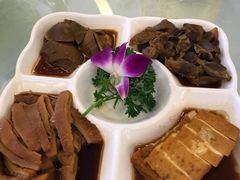 卤水拼盘-鲁班张葱烧海参(马庄街店)