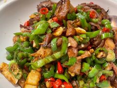 拆骨肉炒肥肠-饭怕鱼·黄焖鲟龙鱼(湖大店)
