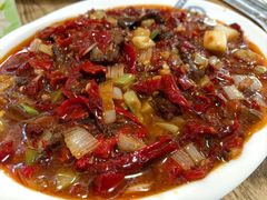 -歹歹的加个面过油肉拌面