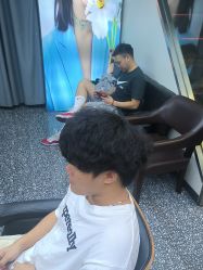 -藤野造型专业烫染接发