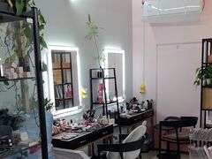 -ME觅妆·定制美妆·彩妆私教(菱角湖店)