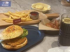 -必胜客(余姚五彩城店PH店)