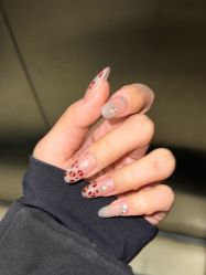 -丽心自助美甲美睫