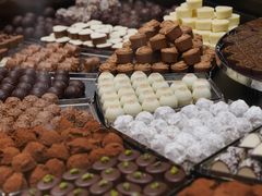 -Laderach 莱德拉(上海环贸iapm店)