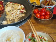 -萍姐火锅·公路夜市(武汉首店)